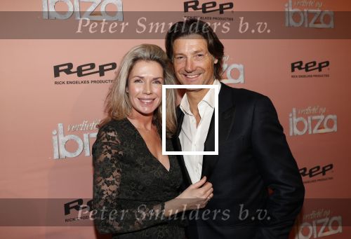 Amsterdam 3 februari 2020
Premiere verliefd op ibiza in het deLamar theater. Rick Engelkes met zijn vriendin Marie Claire Noorlander en zijn dochters