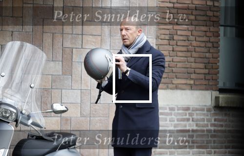 Amsterdam 27 januari 2020
Rob Peters de vriend van Astrid Joosten vertrekt met scooter vanaf Astrid haar huis