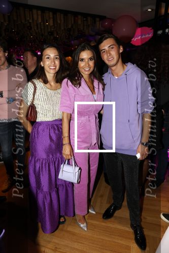 Amsterdam 3 maart 2020
Rachel Hazes viert haar 50e verjaardag bij Majestic.
Rosanna Kluivert en zoon Nino Wilkes en dochter Demi Wilkes