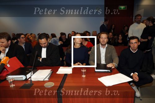 Lelystad 15 januari 2020
Rechtszaak Rosanna Kluivert en haar zoon Nino Wilkes tegen het tv programma Tros Opgelicht bij de rechtbank in Lelystad. Rosanna met haar advocaat Royce de Vries