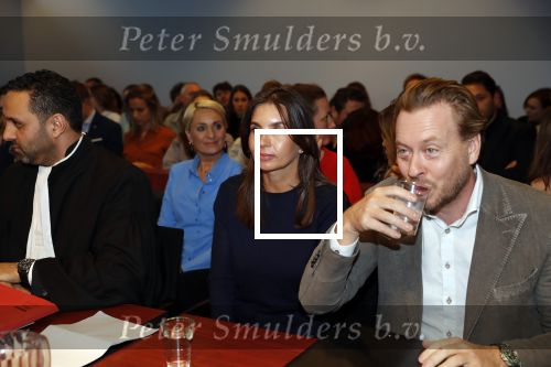 Lelystad 15 januari 2020
Rechtszaak Rosanna Kluivert en haar zoon Nino Wilkes tegen het tv programma Tros Opgelicht bij de rechtbank in Lelystad. Rosanna met haar advocaat Royce de Vries