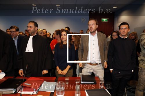 Lelystad 15 januari 2020
Rechtszaak Rosanna Kluivert en haar zoon Nino Wilkes tegen het tv programma Tros Opgelicht bij de rechtbank in Lelystad. Rosanna met haar advocaat Royce de Vries