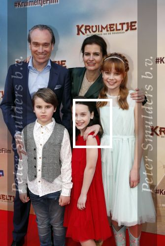 Amsterdam 1 februari 2020
Premiere Kruimeltje in Tuschinski. Sabijn Dunnewijk met haar familie