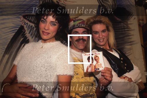 2o Juli 1995
Sheil Timmerman samen met haar zus Sandra Timmerman en Bennie Jolink