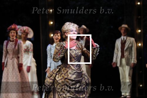 Rotterdam 8 maart 2020
Premiere Hello Dolly in nieuwe Luxor met in de hoofdrollen Simone Kleinsma en Paul de Leeuw .