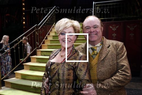 Rotterdam 8 maart 2020
Premiere Hello Dolly in het nieuwe Luxor. Cast Hello Dolly met oa Simone Kleinsma en Paul de Leeuw