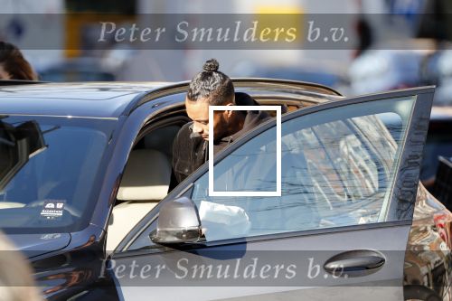 Amsterdam 7 februari 2020
Doutzen Kroes en haar man Sunnery James doen boodschappen met hun dochtertje op de cornelis schuytstraat