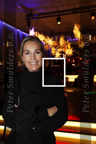 Nieuwegein 4 februari 2020
Premiere Heel Holland lacht in schouwburg de Kom. Tanja Jess met haar manager
