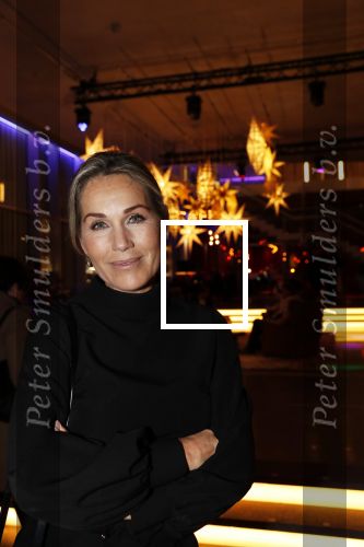 Nieuwegein 4 februari 2020
Premiere Heel Holland lacht in schouwburg de Kom. Tanja Jess met haar manager