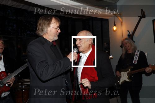 Hilversum 5 januari 2020
Peter Koelewijn krijgt een lintje van Burgemeester Pieter Broertjes.
Event vond plaats in de wisseloord studios. Tjerk Lammers