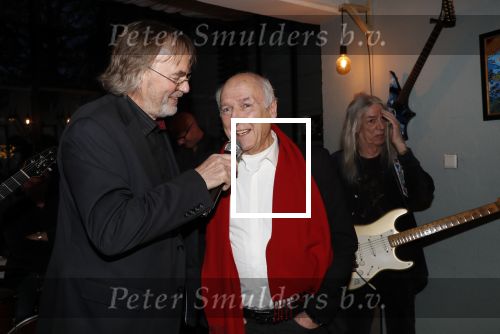 Hilversum 5 januari 2020
Peter Koelewijn krijgt een lintje van Burgemeester Pieter Broertjes.
Event vond plaats in de wisseloord studios. Tjerk Lammers