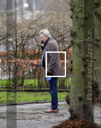 Amsterdam 31 januari 2020
Tom Egbers laat bellend zijn hond uit