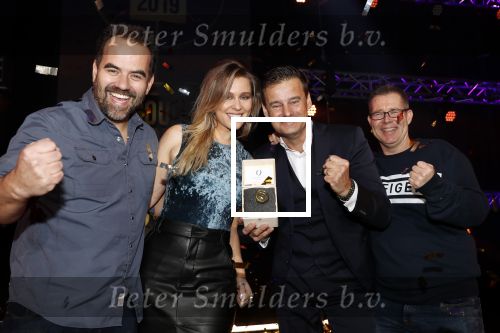 Hilversum 30 januari 2020
Radioring gala in theater gooiland . Veronica inside wint de radioring . Wilfred Geen Niels v Baarlen Rick Romijn en Celine Huijsmans zijn natuurlijk aanwezig