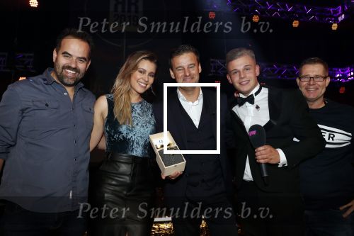 Hilversum 30 januari 2020
Radioring gala in theater gooiland . Veronica inside wint de radioring . Wilfred Geen Niels v Baarlen Rick Romijn en Celine Huijsmans zijn natuurlijk aanwezig