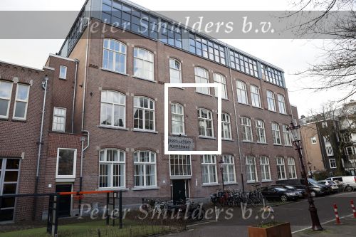 Amsterdam 3 maart 2020
In dit complex woont Victor Mids in een appartement / huis