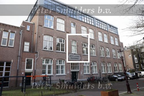 Amsterdam 3 maart 2020
In dit complex woont Victor Mids in een appartement / huis