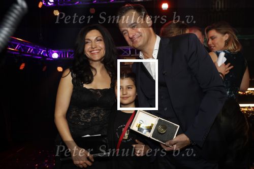 Hilversum 30 januari 2020
Radioring gala in theater gooiland . Veronica inside wint de radioring . Wilfred Geen Niels v Baarlen Rick Romijn en Celine Huijsmans zijn natuurlijk aanwezig
Wilfred met zijn vrouw en dochter