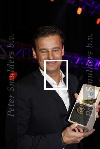 Hilversum 30 januari 2020
Radioring gala in theater gooiland . Veronica inside wint de radioring . Wilfred Geen Niels v Baarlen Rick Romijn en Celine Huijsmans zijn natuurlijk aanwezig
Wilfred met zijn vrouw en dochter