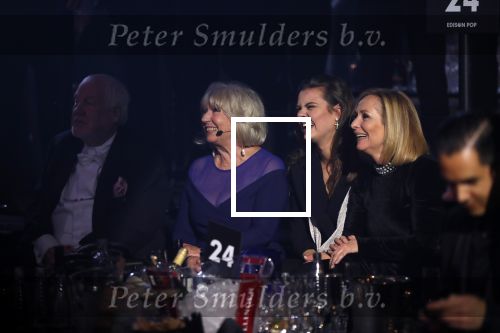 Amsterdam 10 februari 2020
Uitreiking edisons in de westergasfabriek . Najib Amhali presenteert de avond.
Willeke Alberti krijgt ouvre Edison uit handen van Dinand Woesthof