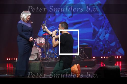 Amsterdam 10 februari 2020
Uitreiking edisons in de westergasfabriek . Najib Amhali presenteert de avond.
Willeke Alberti krijgt ouvre Edison uit handen van Dinand Woesthof