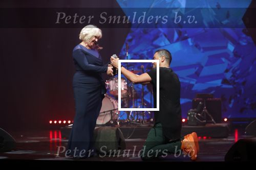 Amsterdam 10 februari 2020
Uitreiking edisons in de westergasfabriek . Najib Amhali presenteert de avond.
Willeke Alberti krijgt ouvre Edison uit handen van Dinand Woesthof