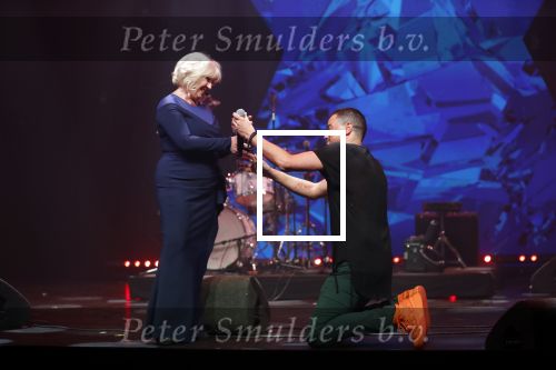 Amsterdam 10 februari 2020
Uitreiking edisons in de westergasfabriek . Najib Amhali presenteert de avond.
Willeke Alberti krijgt ouvre Edison uit handen van Dinand Woesthof
