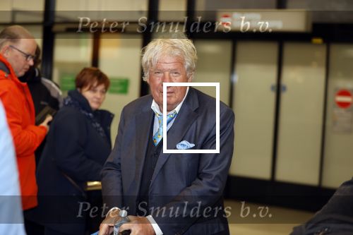 Schiphol 28 februari 2020
Aankomst Willibrord Frequin Barry Stevens Gerard Cox en Peter Faber op schiphol na de opnames van hun programma beter laat dan nooit.