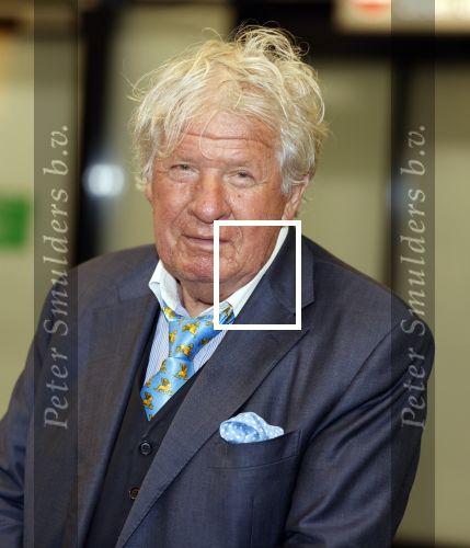 Schiphol 28 februari 2020
Aankomst Willibrord Frequin Barry Stevens Gerard Cox en Peter Faber op schiphol na de opnames van hun programma beter laat dan nooit.