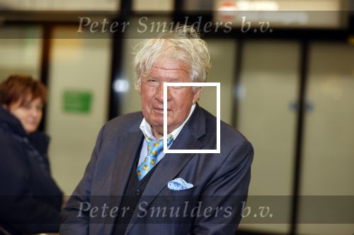 Schiphol 28 februari 2020
Aankomst Willibrord Frequin Barry Stevens Gerard Cox en Peter Faber op schiphol na de opnames van hun programma beter laat dan nooit.