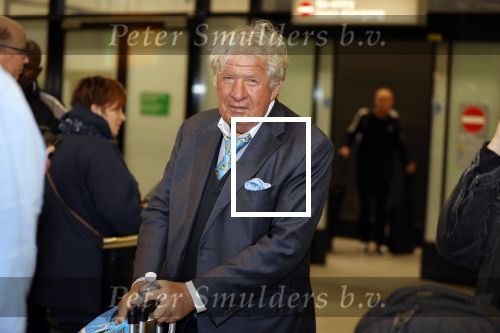Schiphol 28 februari 2020
Aankomst Willibrord Frequin Barry Stevens Gerard Cox en Peter Faber op schiphol na de opnames van hun programma beter laat dan nooit.