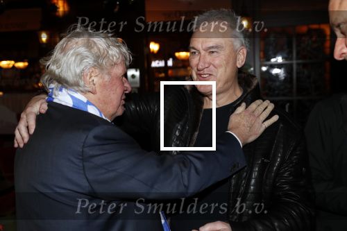 Schiphol 4 februari 2020
Katja Schuurman Peter Faber Willibrord Frequin Gerard Cox en Barrie Stevens vertrekkenb vanaf schiphol naar Suriname voor de opnames van het RTL4 programma Beter laat dan ooit. Willibrord net Jeroen Jorna