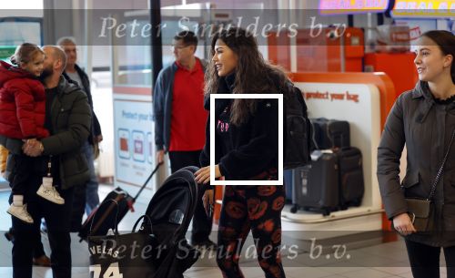Schiphol 27 februari 2020
Wesley Sneijder haalt zijn zoon Xess Xava en Yolathe Cabau v Kasbergen op nadat ze van uit Los Angeles naar Amsterdam/schiphol zijn gevloegen.
