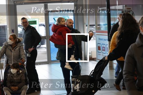 Schiphol 27 februari 2020
Wesley Sneijder haalt zijn zoon Xess Xava en Yolathe Cabau v Kasbergen op nadat ze van uit Los Angeles naar Amsterdam/schiphol zijn gevloegen.