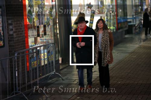 Amsterdam 10 februari 2020
Youp v t Hek  en zijn vrouw Debbie Petter . Youp eet een pepermuntje