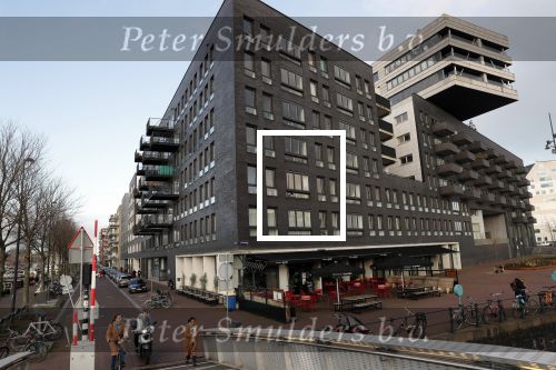 Amsterdam 10 januari 2020
In dit appartement complex woont de nederlandse deelnemer voor het songfestival 2020 jeangu Macrooy met zijn partner ( huis)