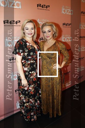 Amsterdam 3 februari 2020
Premiere verliefd op ibiza in het deLamar theater. Lone van Roosendaal