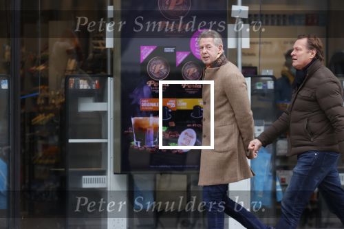 Amsteram 7 maart 2021
Albert Verlinde en Onno Hoes wandelend in Amsterdam zuid.