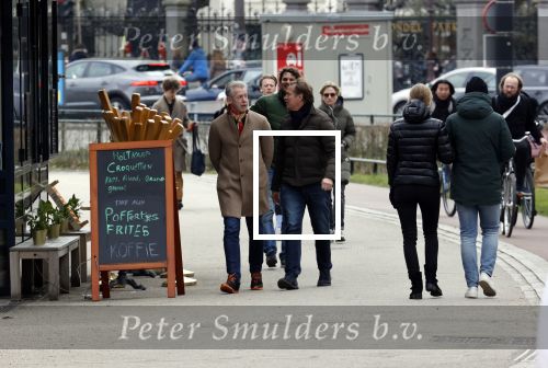 Amsteram 7 maart 2021
Albert Verlinde en Onno Hoes wandelend in Amsterdam zuid.