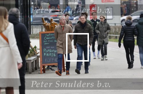 Amsteram 7 maart 2021
Albert Verlinde en Onno Hoes wandelend in Amsterdam zuid.
