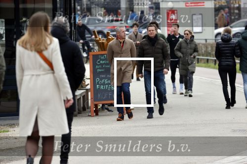 Amsteram 7 maart 2021
Albert Verlinde en Onno Hoes wandelend in Amsterdam zuid.