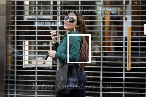 Amsterdam 6 maart 2021
Amanda Balk op de pc hooftstraat met een sleutrelhanger met daarop een foto van haar met haar vriend Ed den Hollander