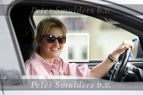 Amstelveen 25 februari 2021
Anouk Smulders achter het stuur van haar auto