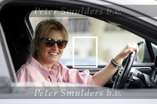 Amstelveen 25 februari 2021
Anouk Smulders achter het stuur van haar auto