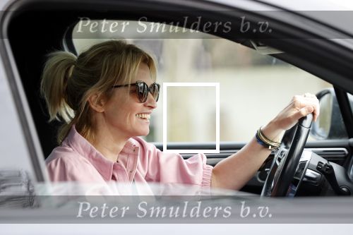 Amstelveen 25 februari 2021
Anouk Smulders achter het stuur van haar auto