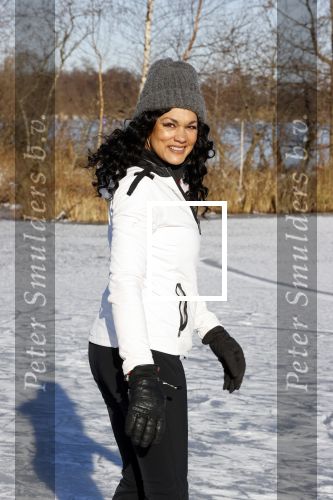 Loosdrecht 13 februari 2021
Chimene v Oosterhout schaatsend op de Loosdrechtse plassen.