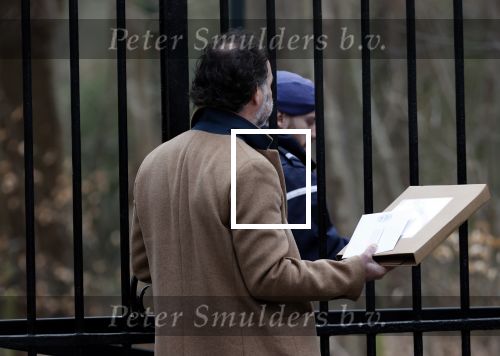 Lage Vuursche en Soest 27 februari 2021
Chris Visser biedt petitie aan bij Prinses Beatrix op Drakensteyn .