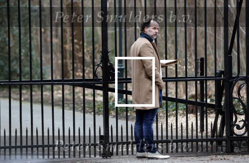 Lage Vuursche en Soest 27 februari 2021
Chris Visser biedt petitie aan bij Prinses Beatrix op Drakensteyn .