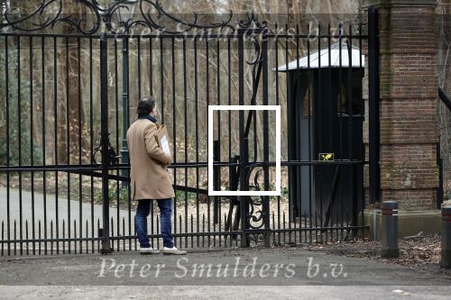 Lage Vuursche en Soest 27 februari 2021
Chris Visser biedt petitie aan bij Prinses Beatrix op Drakensteyn .