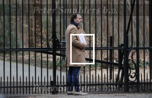 Lage Vuursche en Soest 27 februari 2021
Chris Visser biedt petitie aan bij Prinses Beatrix op Drakensteyn .