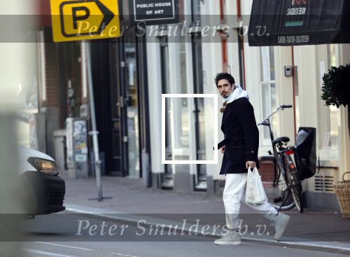 Amsterdam 26 februari 2021
Daniel de Ridder doet boodschappen op de utrechtsestraat.